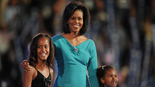 Illustration for article titled Malia and Sasha Obama: Our Favorite Photos
